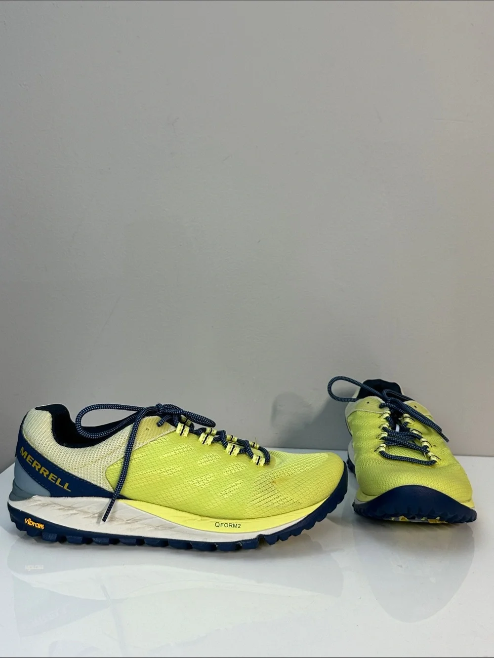 Merrell Antora 2 Yellow Running Shoes Size 10 J067196 Athletic Hiking